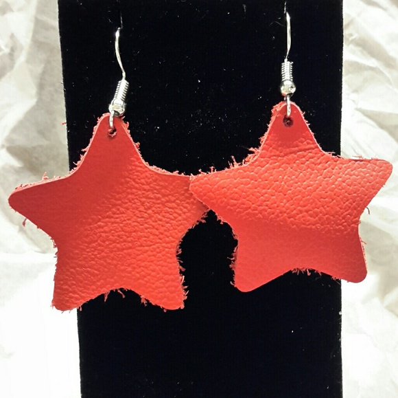 Red Leather Star Earrings - Handmade - Picture 1 of 4